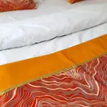 Janine Apartman Brassó